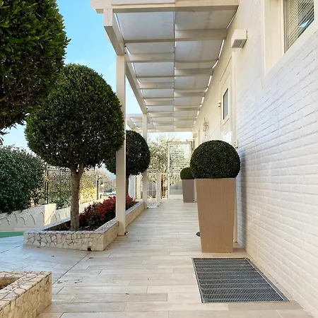 Gli Ulivi Apartahotel 4*